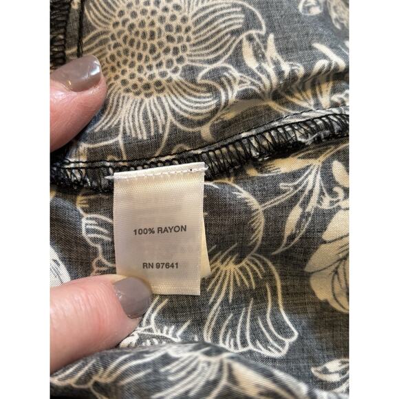 J. Jill Black White Floral Print Long Sleeve Tunic Top Medium Tiered Hem - Picture 6 of 6